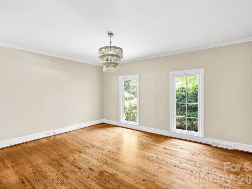 2514 Beretania Circle, Charlotte, NC 28211.  MLS# CAR4373234, YatesRealty ID 15583. 