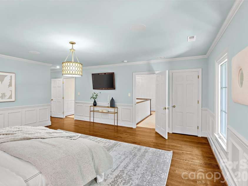 2514 Beretania Circle, Charlotte, NC 28211.  MLS# CAR4373234, YatesRealty ID 15583. 