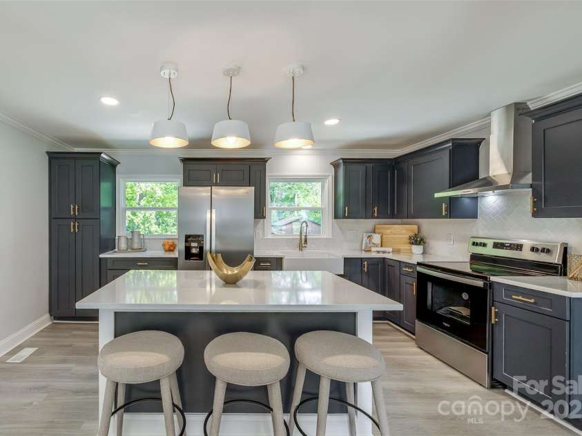 1090 Bowser Street, Rock Hill, SC 29730.  MLS# CAR4249644, YatesRealty ID 15586. 