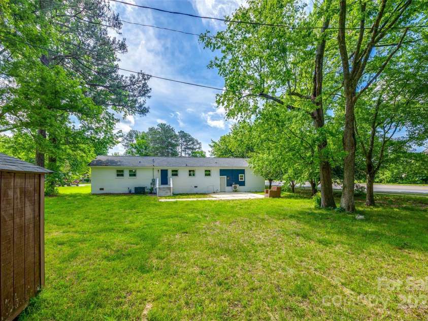 1090 Bowser Street, Rock Hill, SC 29730.  MLS# CAR4249644, YatesRealty ID 15586. 