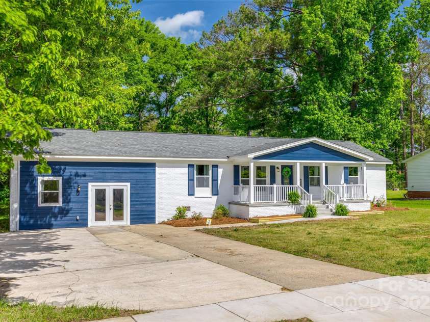 1090 Bowser Street, Rock Hill, SC 29730.  MLS# CAR4249644, YatesRealty ID 15586. 