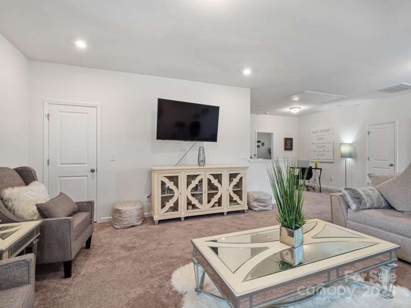 6381 Trinity Crossing Circle, Kannapolis, NC 28081.  MLS# CAR4255870, YatesRealty ID 15587. 