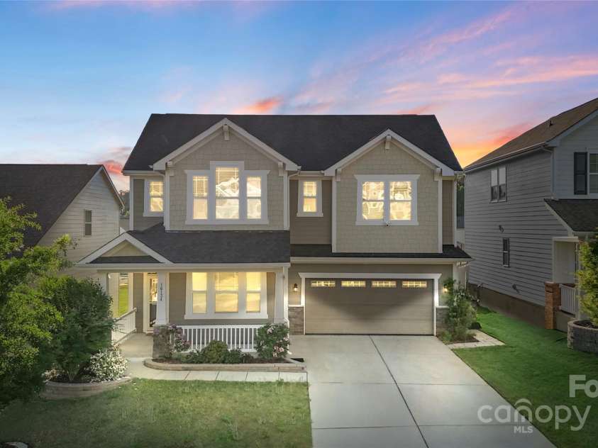 16134 Kelby Cove, Charlotte, NC 28278.  MLS# CAR4252039, YatesRealty ID 15588. 