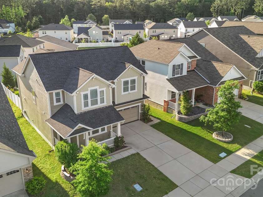 16134 Kelby Cove, Charlotte, NC 28278.  MLS# CAR4252039, YatesRealty ID 15588. 