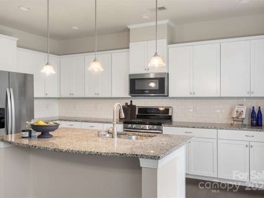16134 Kelby Cove, Charlotte, NC 28278.  MLS# CAR4252039, YatesRealty ID 15588. 
