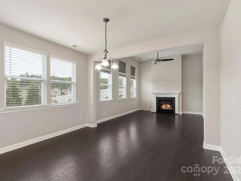 16134 Kelby Cove, Charlotte, NC 28278.  MLS# CAR4252039, YatesRealty ID 15588. 
