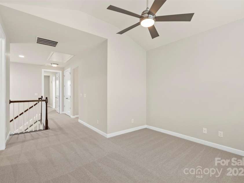 16134 Kelby Cove, Charlotte, NC 28278.  MLS# CAR4252039, YatesRealty ID 15588. 