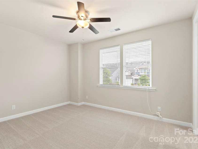 16134 Kelby Cove, Charlotte, NC 28278.  MLS# CAR4252039, YatesRealty ID 15588. 
