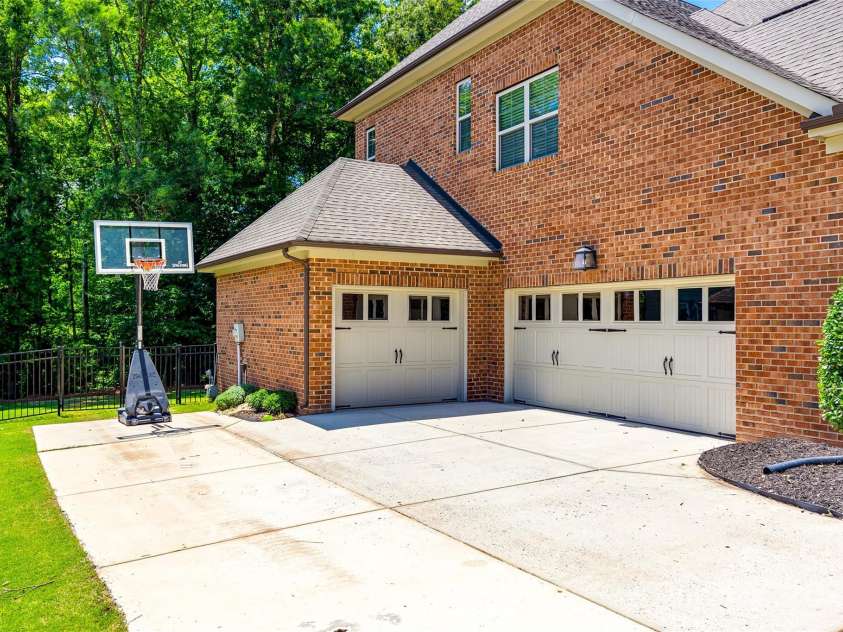 618 Chase Court, Fort Mill, SC 29708.  MLS# CAR4250416, YatesRealty ID 15589. 