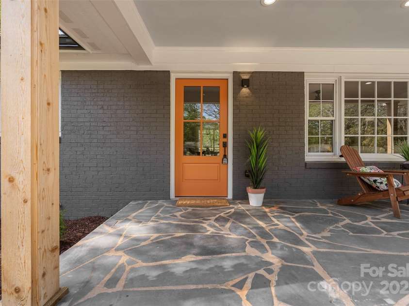 75 White Pine Drive, Fletcher, NC 28732.  MLS# CAR4251486, YatesRealty ID 15590. Front entrance