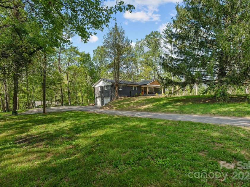 75 White Pine Drive, Fletcher, NC 28732.  MLS# CAR4251486, YatesRealty ID 15590. Huge Front yard