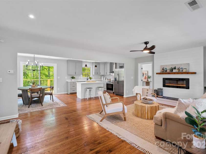 75 White Pine Drive, Fletcher, NC 28732.  MLS# CAR4251486, YatesRealty ID 15590. Main Living Area