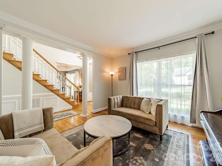 109 Lake Pine Road, Mooresville, NC 28117.  MLS# CAR4370847, YatesRealty ID 15591. 