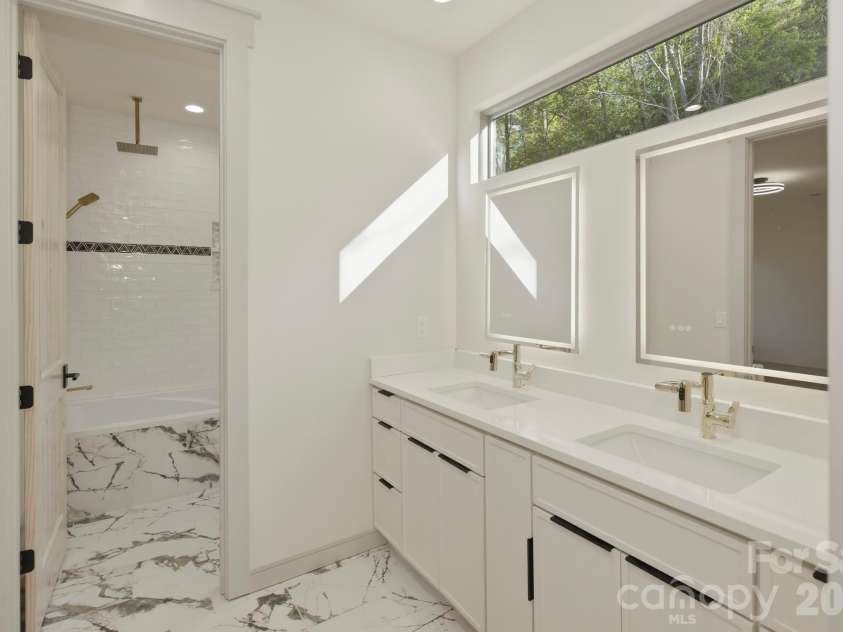 246 Half Moon Mile None, Lake Lure, NC 28746.  MLS# CAR4365590, YatesRealty ID 15592. 