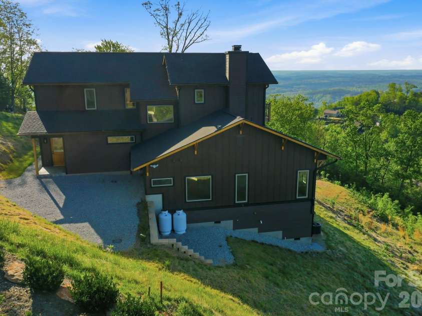 246 Half Moon Mile None, Lake Lure, NC 28746.  MLS# CAR4365590, YatesRealty ID 15592. 