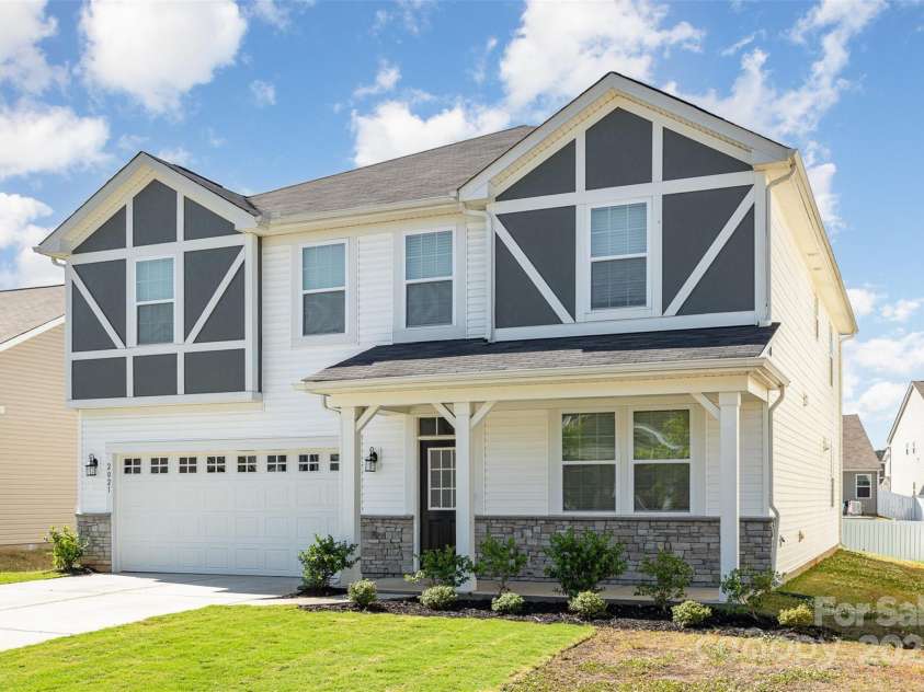 2021 Boynton Street, Charlotte, NC 28269.  MLS# CAR4254961, YatesRealty ID 15593. 