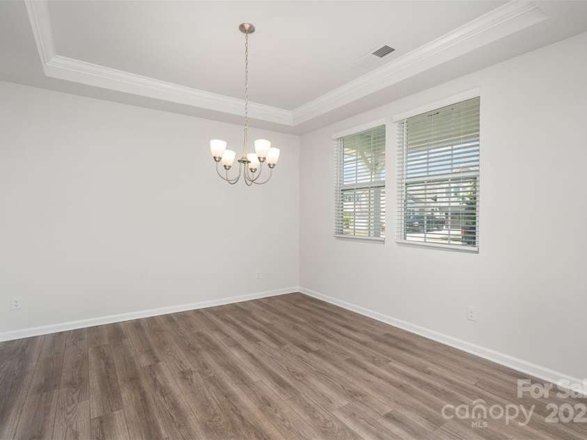 2021 Boynton Street, Charlotte, NC 28269.  MLS# CAR4254961, YatesRealty ID 15593. 