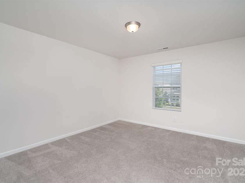 2021 Boynton Street, Charlotte, NC 28269.  MLS# CAR4254961, YatesRealty ID 15593. 