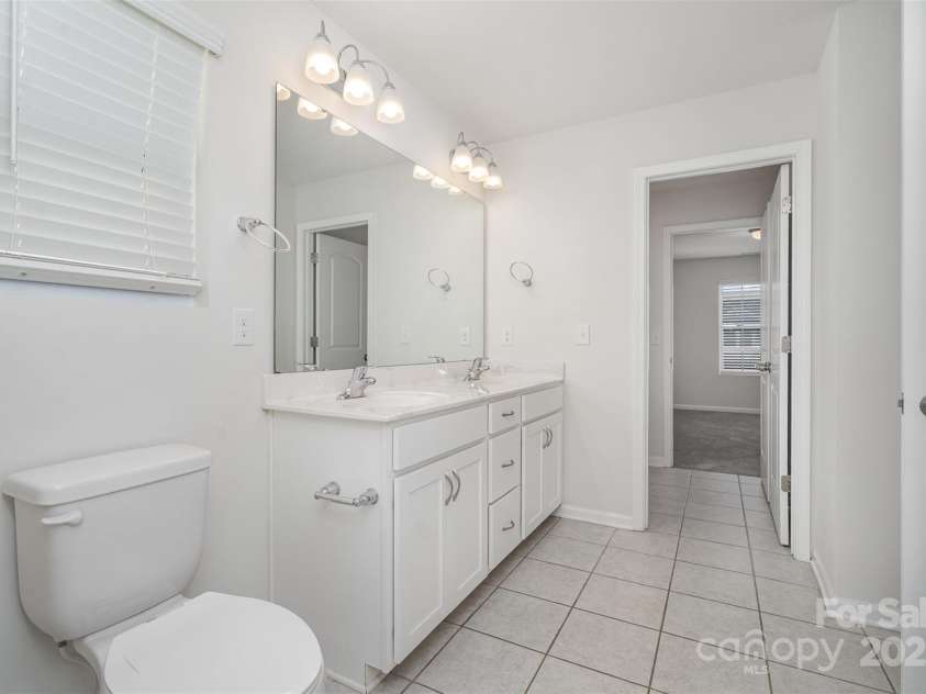 2021 Boynton Street, Charlotte, NC 28269.  MLS# CAR4254961, YatesRealty ID 15593. 