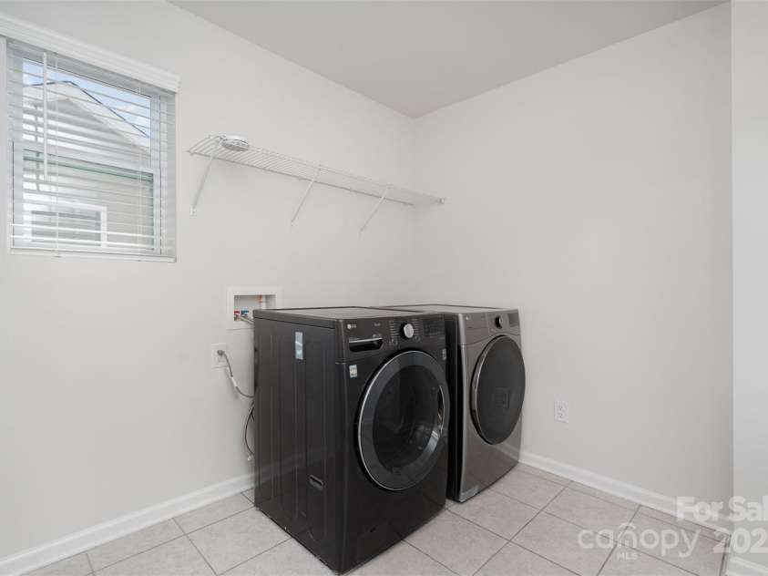 2021 Boynton Street, Charlotte, NC 28269.  MLS# CAR4254961, YatesRealty ID 15593. 