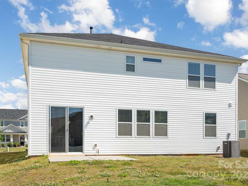 2021 Boynton Street, Charlotte, NC 28269.  MLS# CAR4254961, YatesRealty ID 15593. 