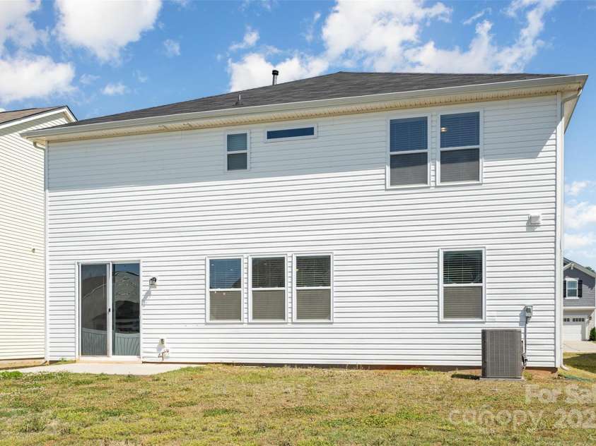 2021 Boynton Street, Charlotte, NC 28269.  MLS# CAR4254961, YatesRealty ID 15593. 