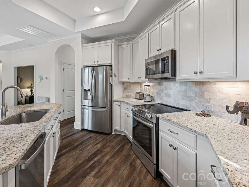 935 Stone Village Drive, Tega Cay, SC 29708.  MLS# CAR4370800, YatesRealty ID 15593. 