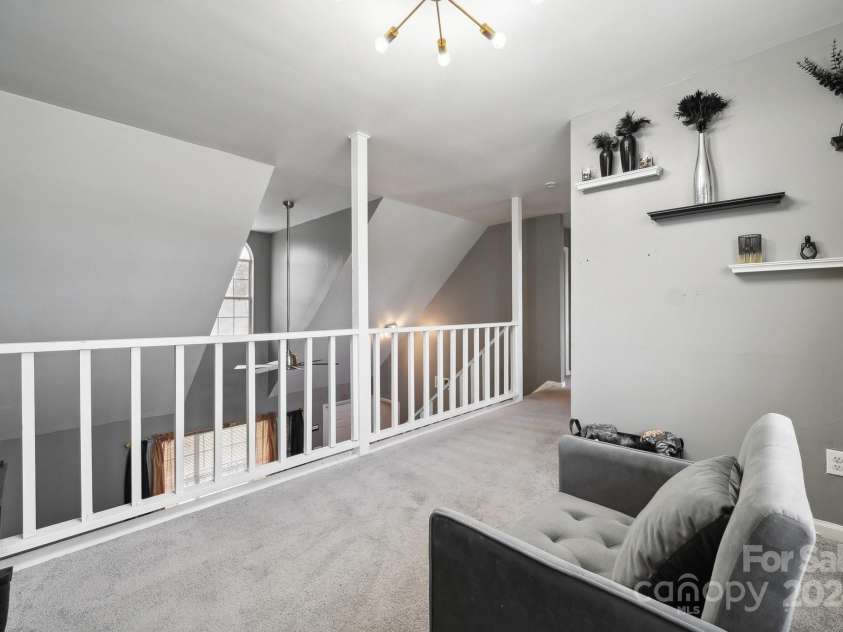 1324 Eagles Landing Drive, Charlotte, NC 28214.  MLS# CAR4203039, YatesRealty ID 15594. 