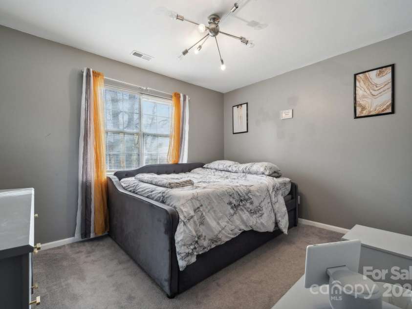 1324 Eagles Landing Drive, Charlotte, NC 28214.  MLS# CAR4203039, YatesRealty ID 15594. 