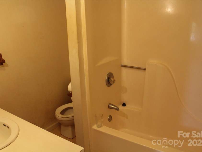 2556 NC 126 Highway, Morganton, NC 28655.  MLS# CAR4294622, YatesRealty ID 15595. 