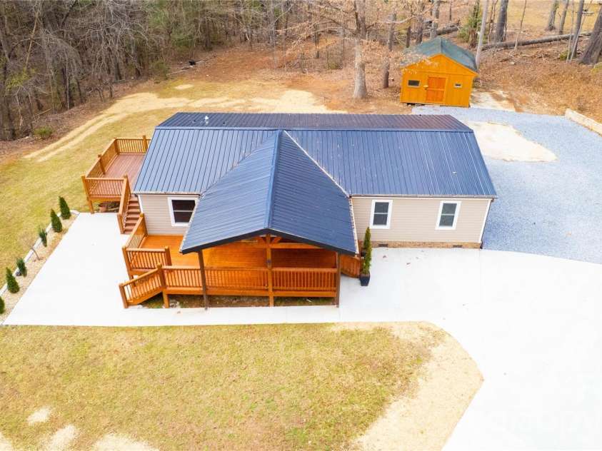 1380 Jacobs Lane, Morganton, NC 28655.  MLS# CAR4334721, YatesRealty ID 15596. 