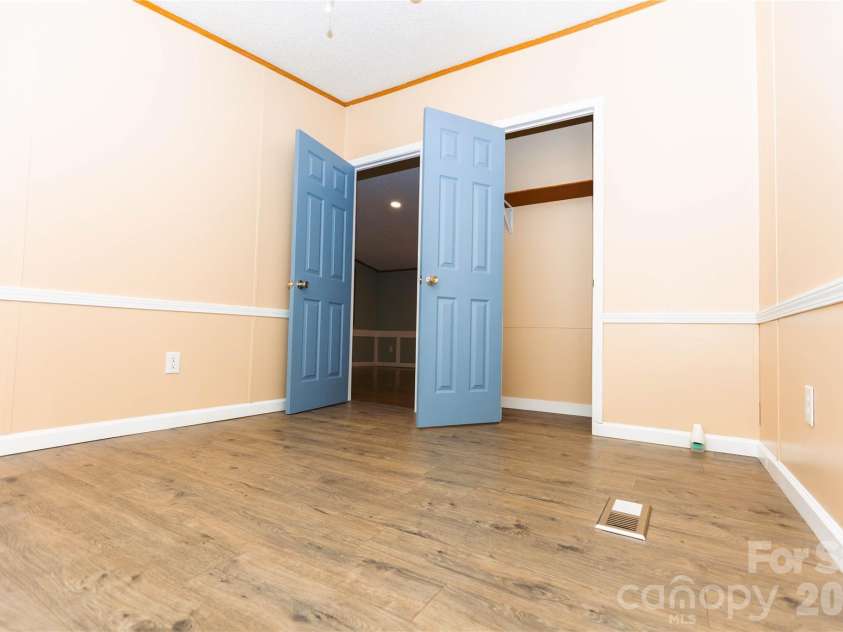1380 Jacobs Lane, Morganton, NC 28655.  MLS# CAR4334721, YatesRealty ID 15596. 