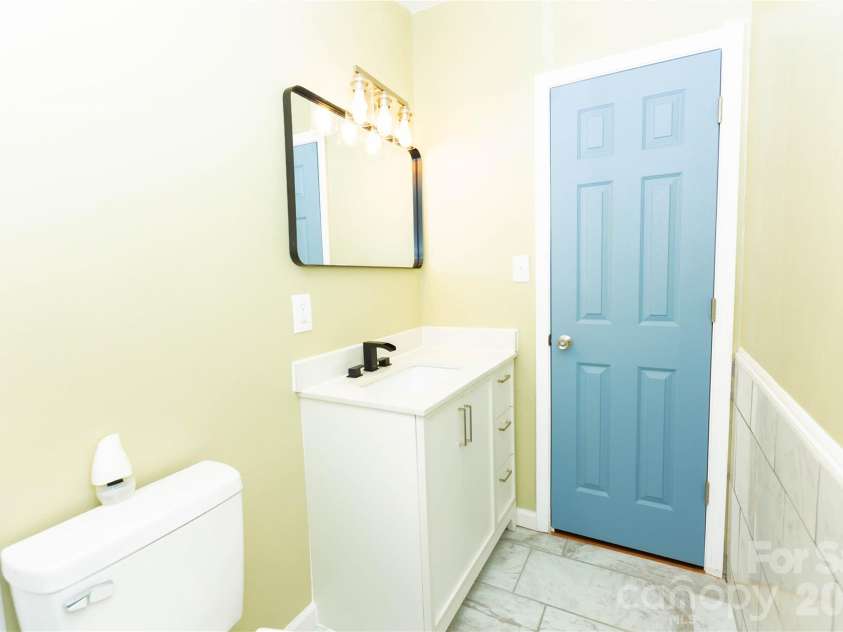 1380 Jacobs Lane, Morganton, NC 28655.  MLS# CAR4334721, YatesRealty ID 15596. Bath 2
