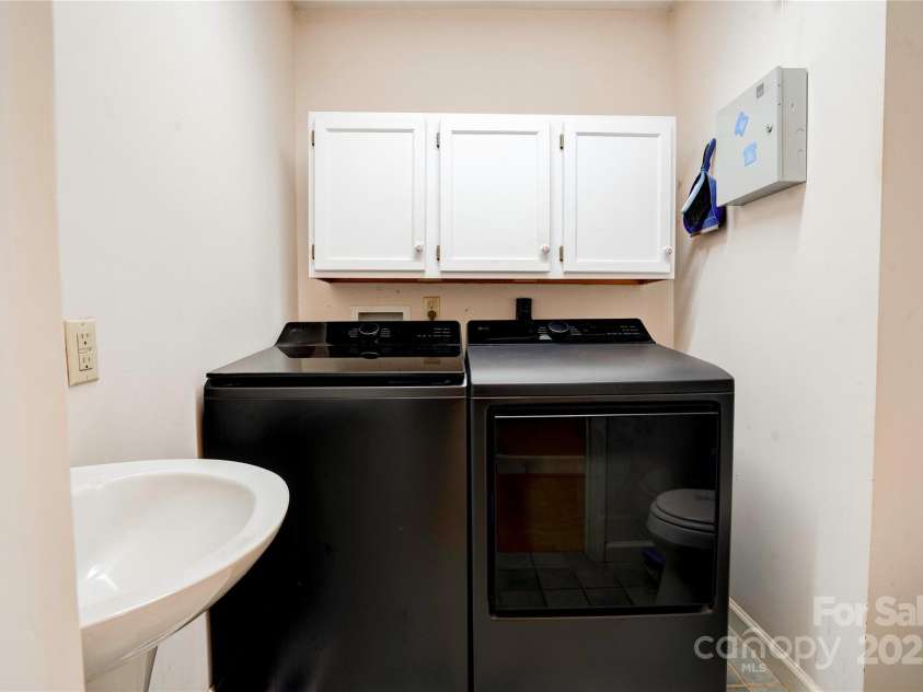 1026 Stage Coach Trail, Lawndale, NC 28090.  MLS# CAR4239349, YatesRealty ID 15597. Half Bath/Laundry