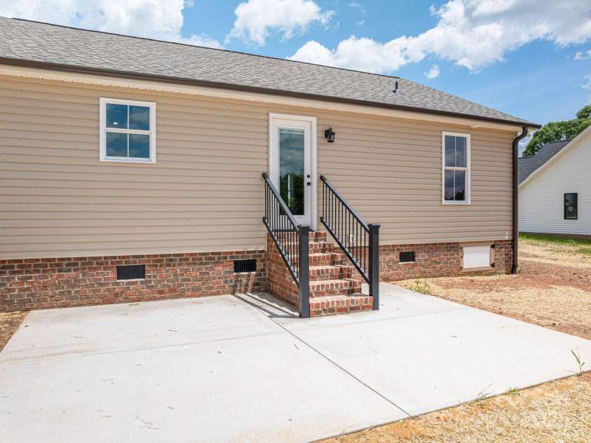 355 Northbrook III School Road, Vale, NC 28164.  MLS# CAR4256621, YatesRealty ID 15598. Patio