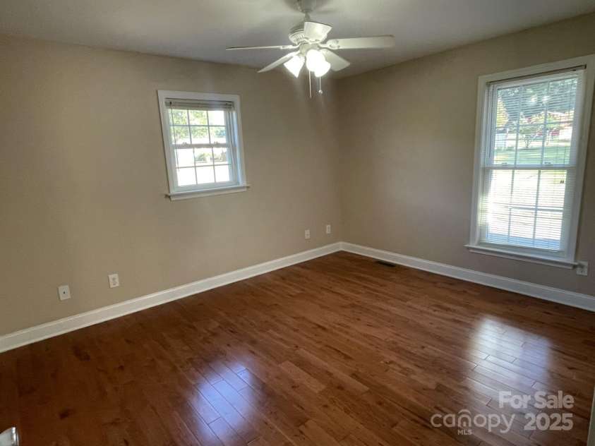 232 Gold Street, New London, NC 28127.  MLS# CAR4309607, YatesRealty ID 156. 