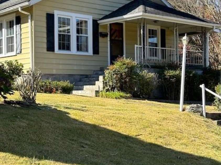 318 Sunrise Park, Sylva, NC 28779.  MLS# CAR4196124, YatesRealty ID 15602. 