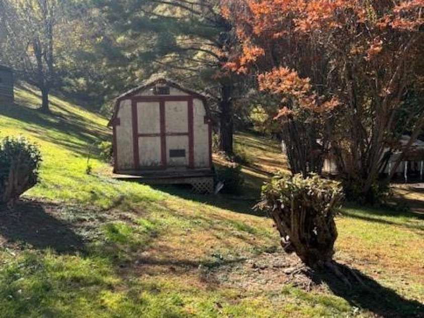 318 Sunrise Park, Sylva, NC 28779.  MLS# CAR4196124, YatesRealty ID 15602. 