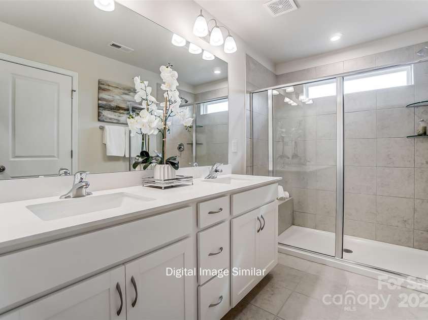 7144 Hodges Meadow Lane, Charlotte, NC 28213.  MLS# CAR4243551, YatesRealty ID 15604. 