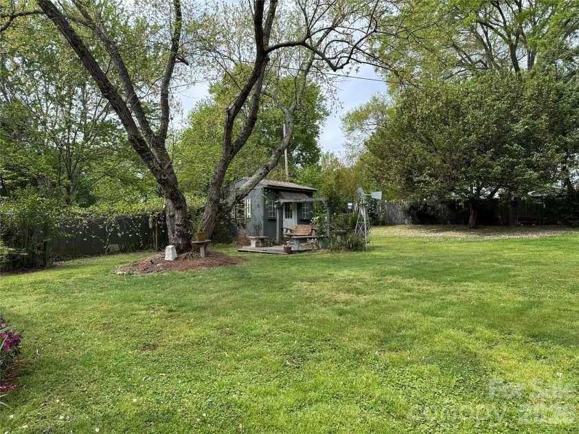 809 Katherine Avenue, Kings Mountain, NC 28086.  MLS# CAR4328918, YatesRealty ID 15604. Backyard