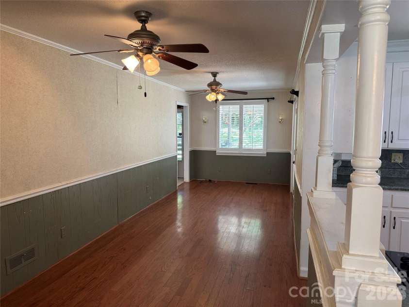 809 Katherine Avenue, Kings Mountain, NC 28086.  MLS# CAR4328918, YatesRealty ID 15604. Dining room