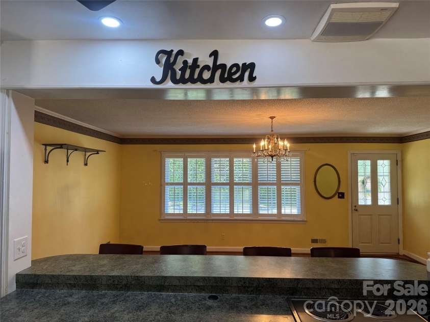809 Katherine Avenue, Kings Mountain, NC 28086.  MLS# CAR4328918, YatesRealty ID 15604. Kitchen