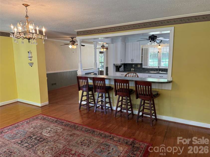 809 Katherine Avenue, Kings Mountain, NC 28086.  MLS# CAR4328918, YatesRealty ID 15604. Living room