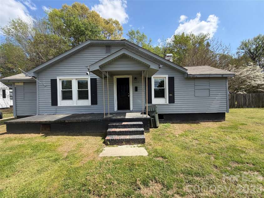 1002 Salisbury Avenue, Spencer, NC 28159.  MLS# CAR4365661, YatesRealty ID 15605. 