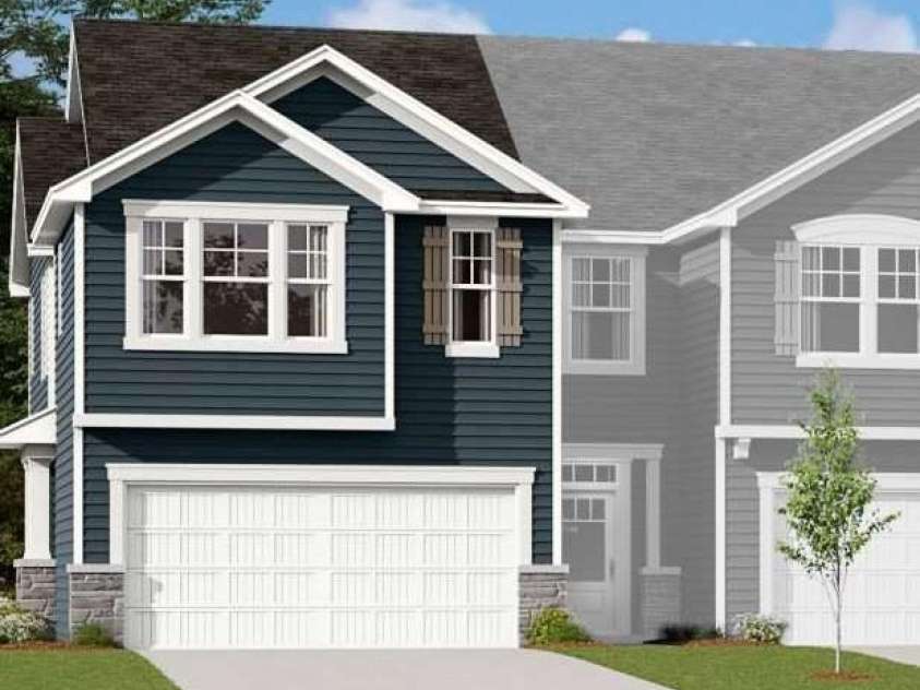 7200 Hodges Meadow Lane, Charlotte, NC 28213.  MLS# CAR4226468, YatesRealty ID 15605. Briana FC End unit