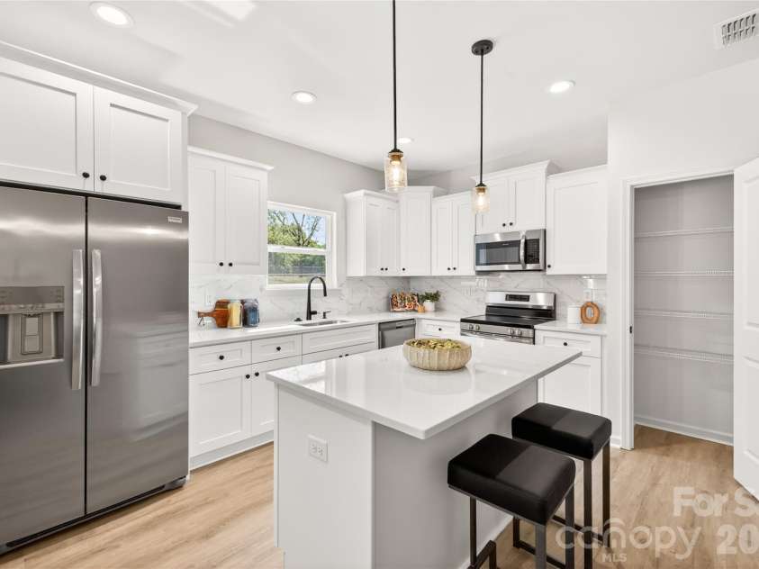 171 Dry Dock Loop, Mooresville, NC 28117.  MLS# CAR4368077, YatesRealty ID 15607. 