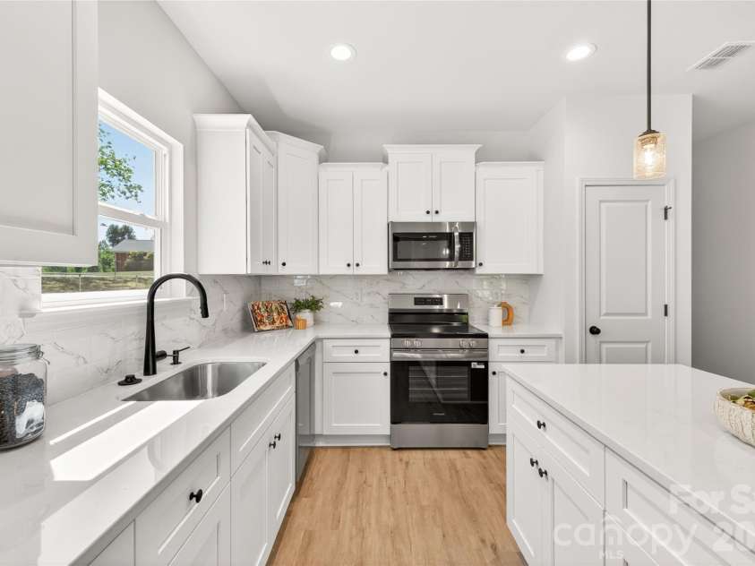 171 Dry Dock Loop, Mooresville, NC 28117.  MLS# CAR4368077, YatesRealty ID 15607. 