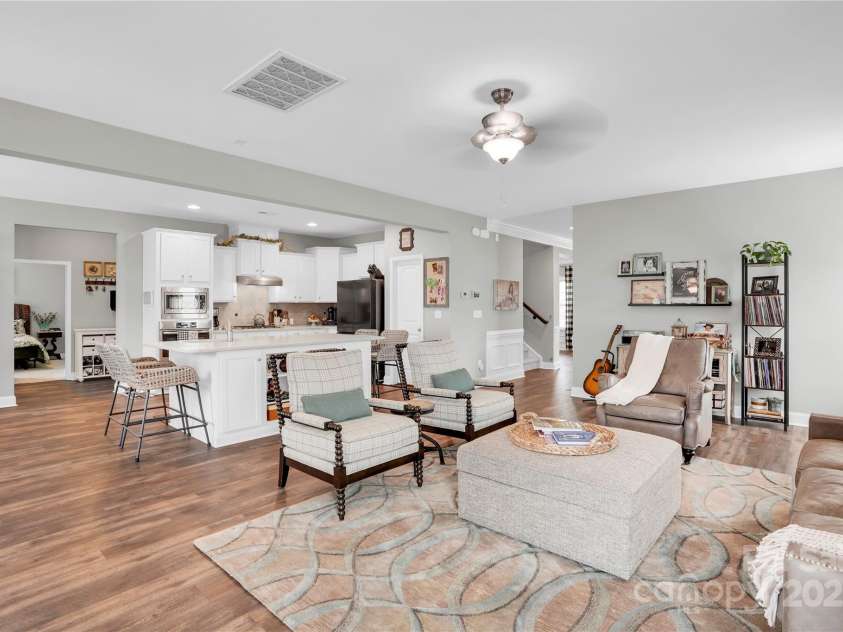 2655 Stonewood View, Kannapolis, NC 28081.  MLS# CAR4250077, YatesRealty ID 15607. 