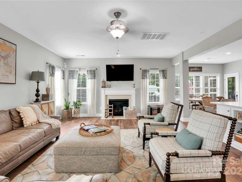 2655 Stonewood View, Kannapolis, NC 28081.  MLS# CAR4250077, YatesRealty ID 15607. 