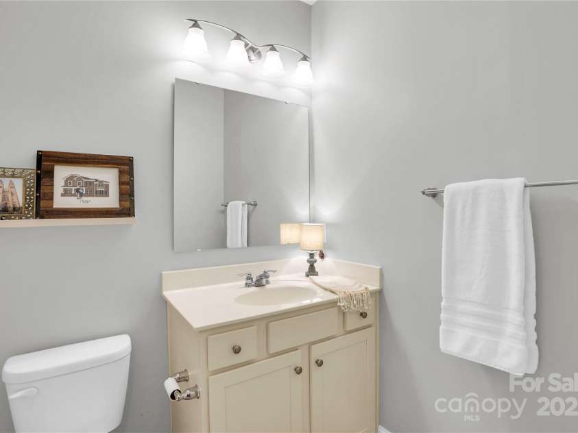 2655 Stonewood View, Kannapolis, NC 28081.  MLS# CAR4250077, YatesRealty ID 15607. 